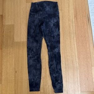 Stylish Blue Tie-Dye Leggings